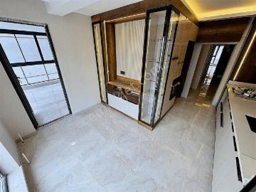 Atatürk Mah'de E.banyolu giyinme Odalı Emsalsiz 3+1 Sıfır Daire