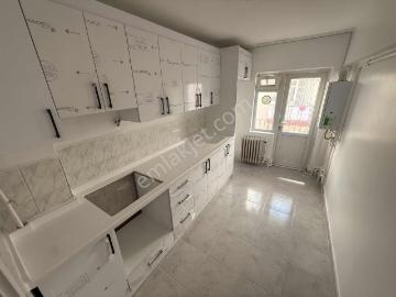 Atatürk Mh Can Sitesi Kök Tapu Ara Kat Salon B.siz