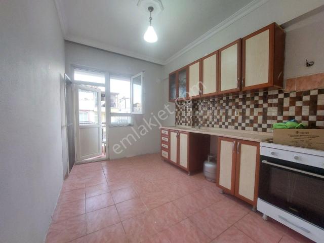 Atatürk Mh. Kepez Kaymakamlık Yanı 2+1 105m2 3.kat Kiralık Daire