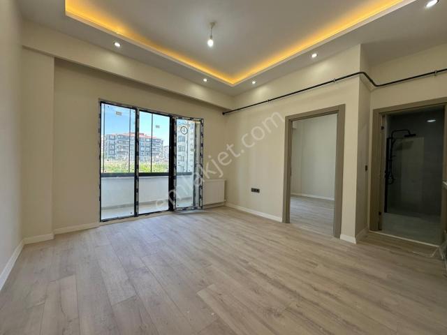 Atatürk Mh Tek Blok Site İçi Çift Balkonlu Sıfır 1+1 Daire