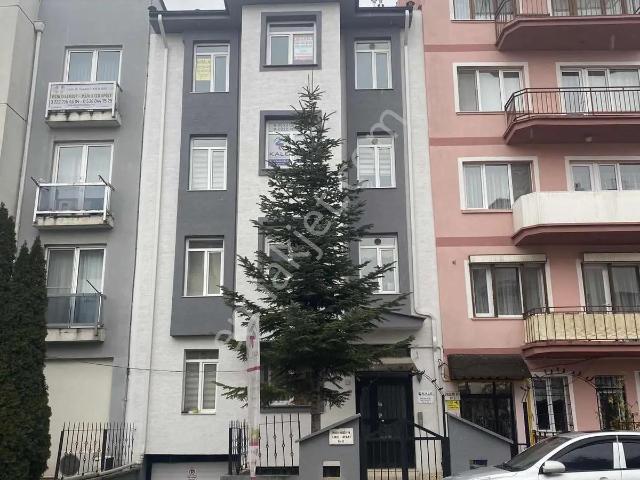 Atatürk Bulvarı Yakını 1+1 Kiralık Apart