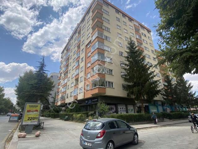 Atatürk Bulvarı Kiralık 4+1 Daire