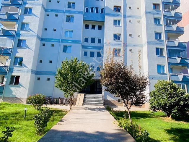 Atatürk Bulvarı Satılık 3+1 Site İçi Ebeveyn Banyolu