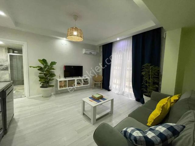 Atatürk De Konsept Eşyalı Geniş 1+1 Daire