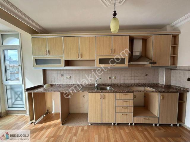 Atatürk İlköğretim Okulu Yakınında Kiralık 3+1 Daire