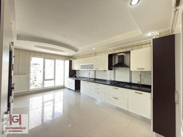 Atatürk Pancarlı Mah'de Ana Cadde Üzeri 5+1 Dublex Satılık Daire