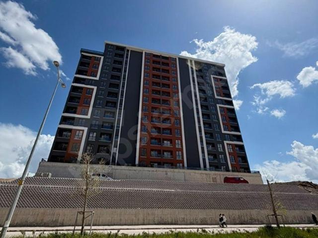 Atayurt Mahallesin'de 1+1 9.KAT eskişehir Yolu Manzaralı Yatırıma Uygun