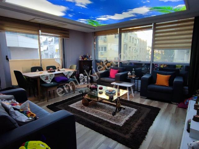 Ata Caddesi Asansörlü Ara Kat Satılık 3+1 Lüks Daire