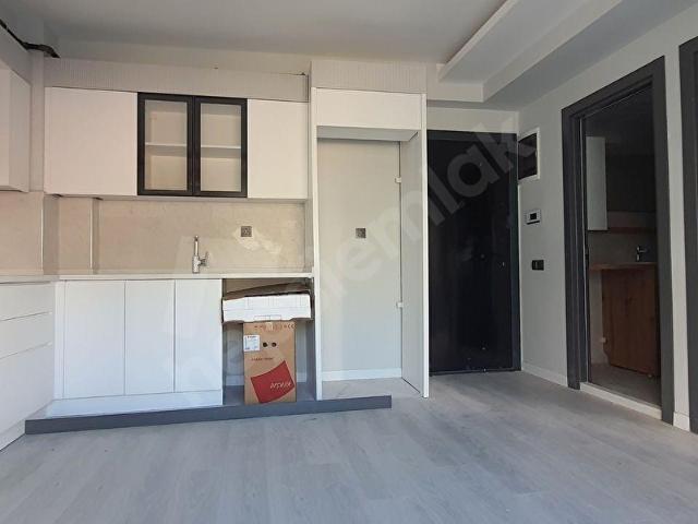 ATA DURAĞINDA 1+1 SATILIK SIFIR DAİRE