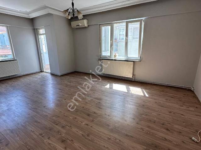 Ata Emlak'tan Bahçelievler'de 3+1 Boş Kiralık Daire