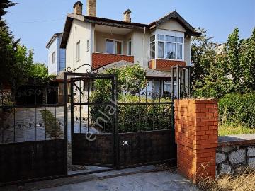Ata Emlak'tan Deniz Ve Doğa Manzaralı Satılık Villa