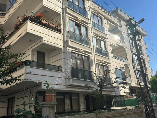 Ata Emlak'tan Çınarcık'ta Yeni Bina Ful Eşyalı 1+1 Kiralık Daire
