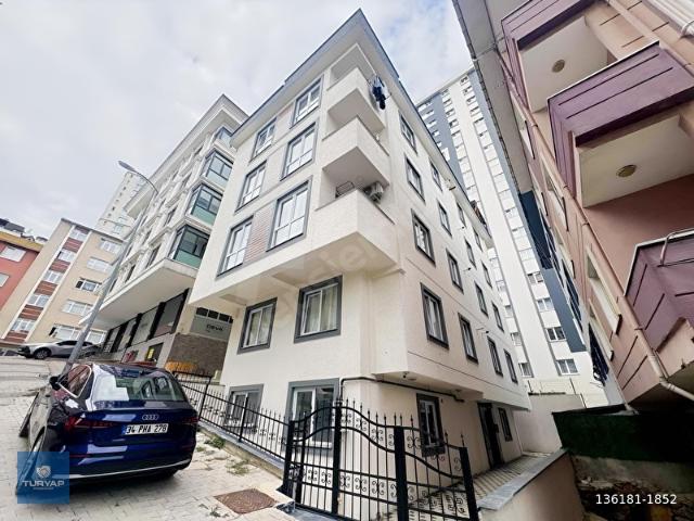 ATAŞEHİR AŞIK VEYSEL MAH 135m2 KULLANIŞLI GENİŞ TERASLI SATILIK