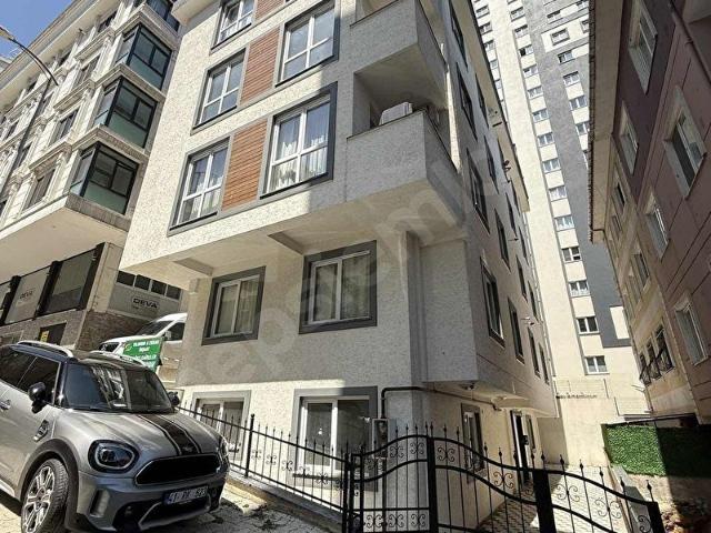 ATAŞEHİR ŞIK VEYSELDE SATILIK 4+2 DUBLEKS DAİRE