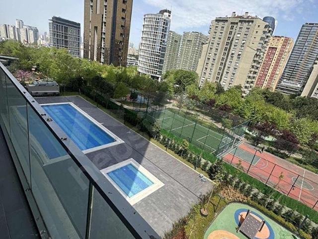 ATAŞEHİR MODERN HAVUZ MANZARALI TERASLI SATILIK 3+1