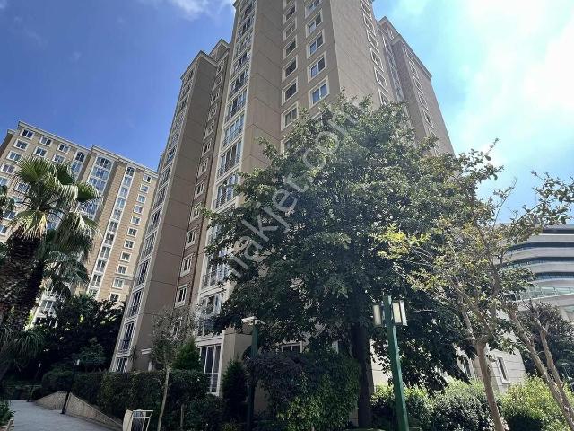 Ataşehir Uphıll Court Site İçerisinde Kiralık 4+1 Daire_boş