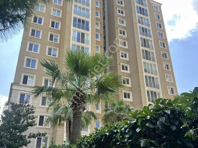 ataşehir Uphıll Court Taşınmaya Hazır Kiralık 4+1 Daire