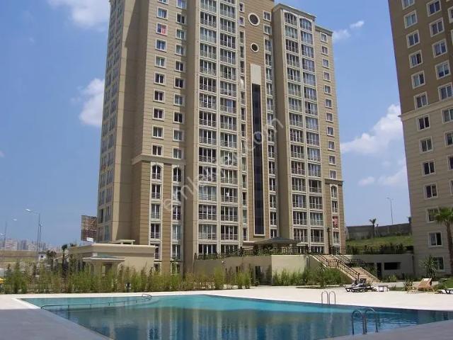 Ataşehir Uphıllcourt B Ada Full Eşyalı Satılık Daire 1+1,70m2