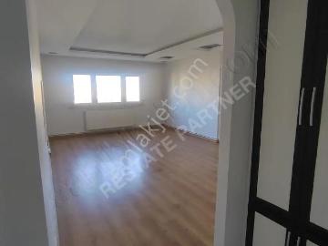 Ataşehir Acarlar Sitesi 3+1 Temiz Metroya Çok Yakın