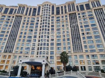 Ataşehir Deluxia Palace Geniş Ön Cephe Kullanışlı 1+0 Satılık