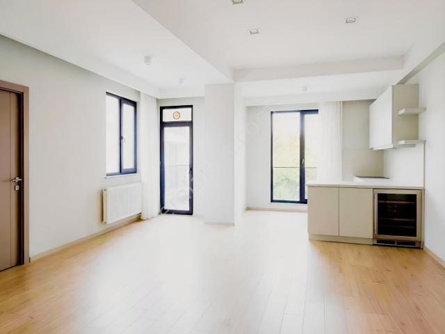 Ataşehir Esatpaşa M.h 4+1 Dubleks Kiralık Daire