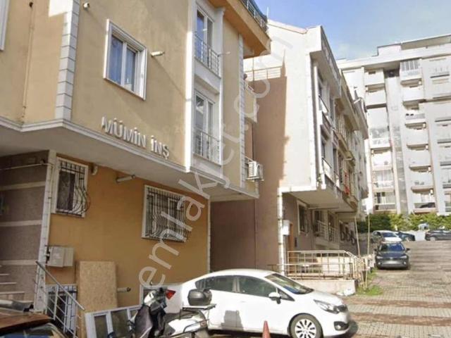 Ataşehir Esatpaşa Satılık 4+2 Ters Dubleks Daire