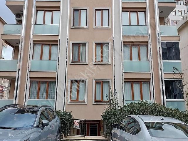 Ataşehir|çerenköy inönü Mh |genç Binada 3+1 Kiraılık Daire