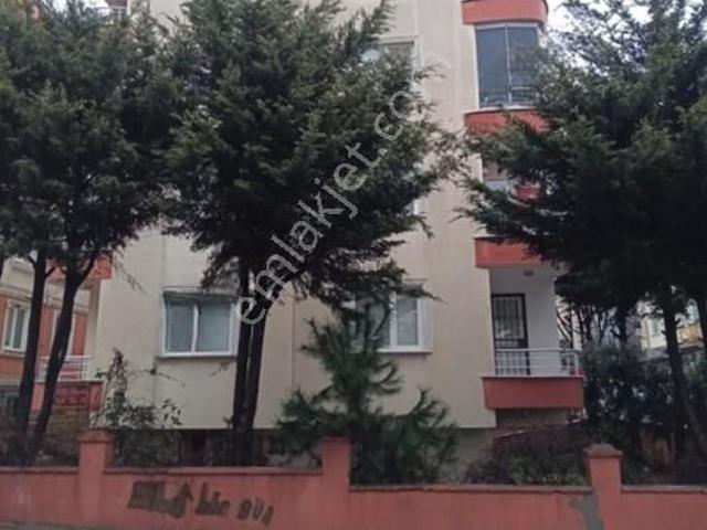 Ataşehir İnönü Mahallesi'nde Ebeveyn Banyolu Satılık 3+1 Daire !