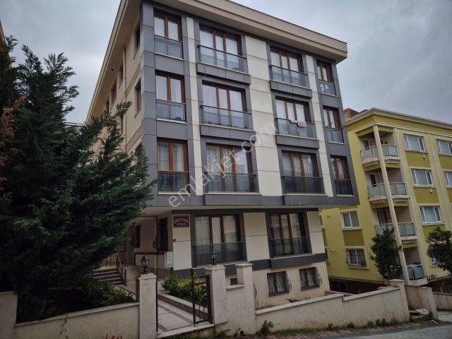 Ataşehir İnönü'de, Adalar Manzaralı Faturalar Dahil 2+1 Eşyasız Daire
