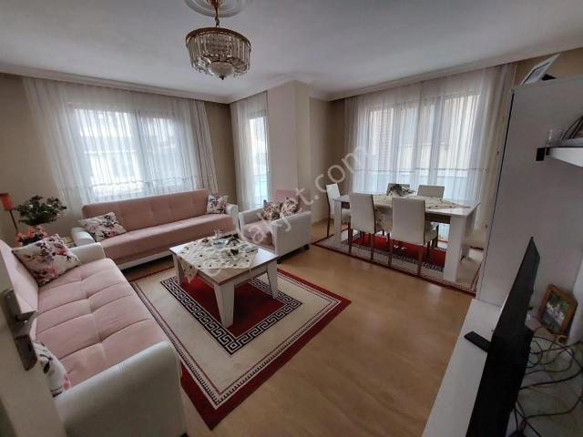 Ataşehir İçerenköy Topçu Caddesinde Teraslı 150m2 3+1 Dubleks