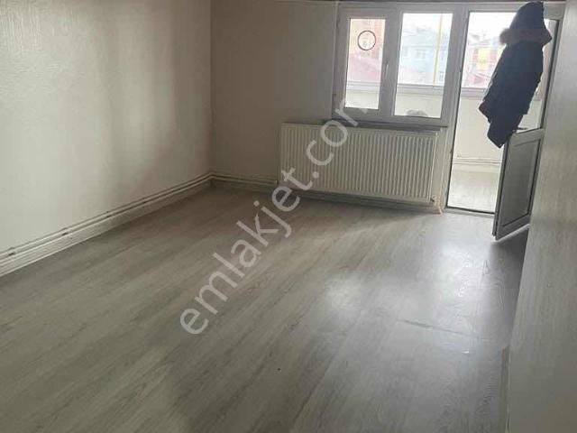 Ataşehir Kayışdağı Satılık 3+1 Daire, Çatı Katı