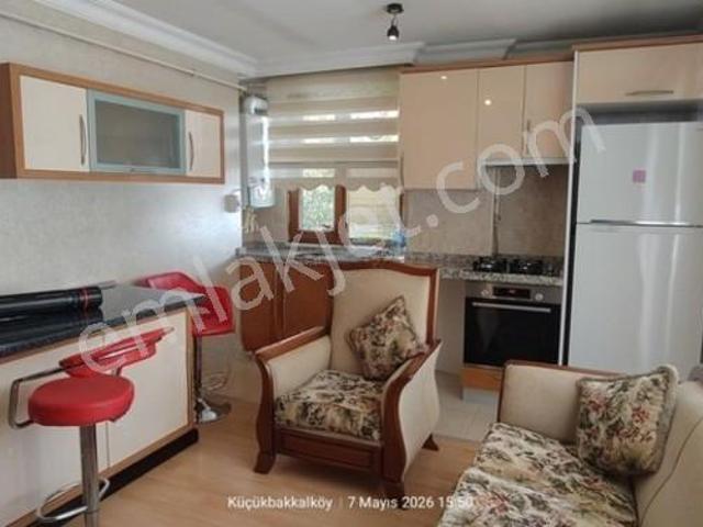 Ataşehir Küçük Bakkalköy'de Eşyalı 3+1 Kiralık Dublex Daire