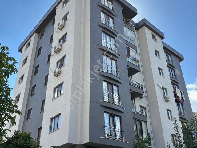 Ataşehir Küçükbakkalköy'de Eşyalı Kiralık Daire