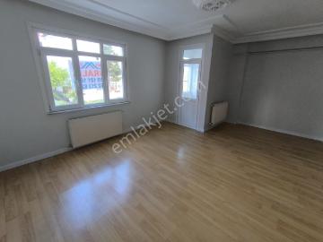 Ataşehir Mevlana Mah.temiz Boyalı Masrafsız 3+1 Kiralık Daire