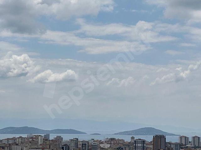Ataşehir Modern. Ara Kat Adalar ve Deniz 3+1. Yetkili Ofis.