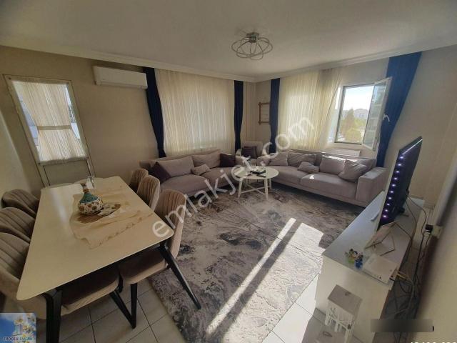 Ataşehir Sağlık Ocağı Arkasında Temiz Bakımlı Satılık 3+1 Daire