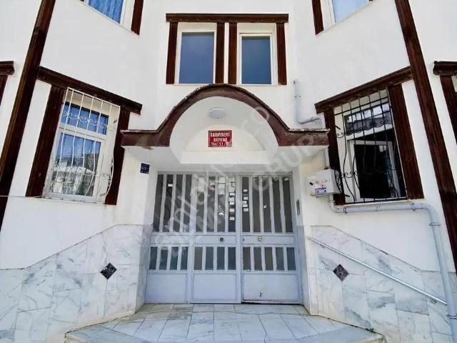 Ataşehirde Aileniz İçin Aradığınız Ferah Yaşam 4+1 Kiralık Daire