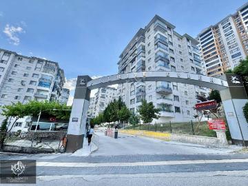 Ata Mahallesi Palmiye Evleri'nde Satılık 3+1 Daire