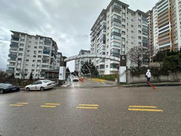 Ata Mahallesi Palmiye Evlerinde 4+1 Satılık Daire