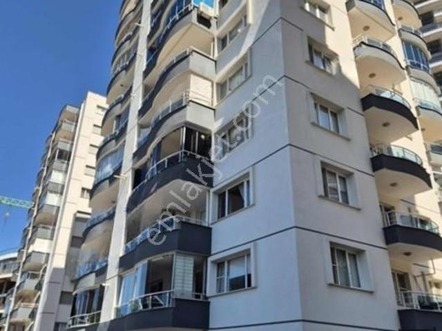 Ata Sitesinde Deniz Manzaralı Kiralık 3+1 Daire