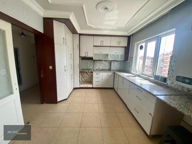 Ata Yapı'dan Şehir Manzaralı Asansörlü 3+1 Kiralık Daire