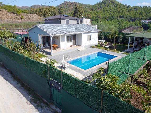 Ata'dan Değirmenyanı Merkezde Havuzlu Ve Eşyalı Müstakil Villa