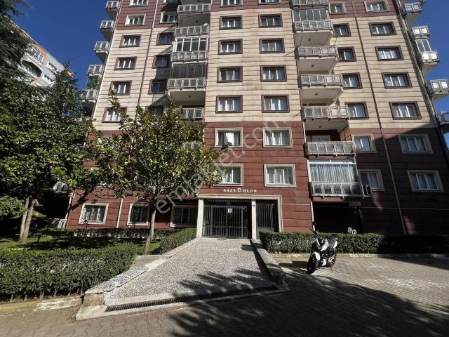 Ataevler Barış Mah Nilkent Sitesinde Arakat Satılık 3+1 Daire