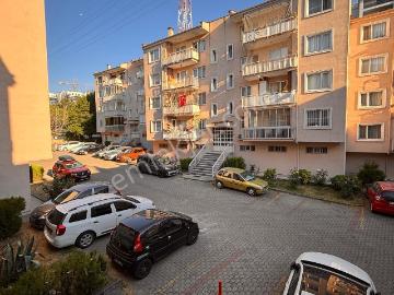 Ataevler Mahallesinde Divan Sitesi İçerisinde 3+1 Kombili Daire