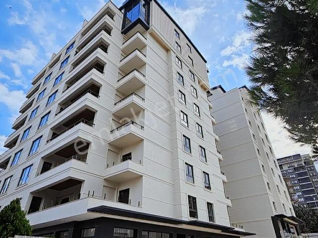 Ataevler Nilüferhatun Caddesinde Satılık 4+1 Dubleks Sıfır Daire