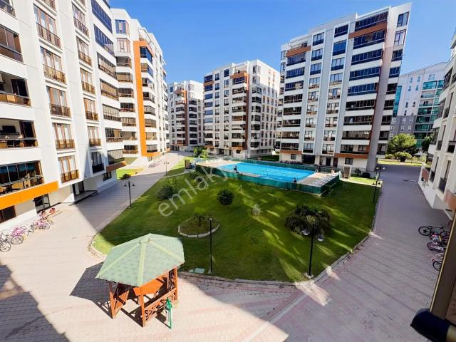 Ataevlerin Merkezinde 3+1 Satılık Havuz Cephe Satılık Daire