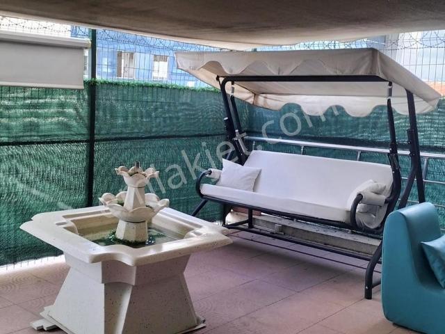 Atakent Mahallesi Bahçeli Villa Görünümünde Satılık 1+1 Daire