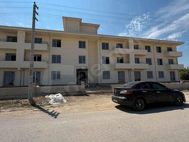 ATAKENT MAHALLESİ HASTANE CADDESİ ÜZERİNDE EMNİYET KARŞISI