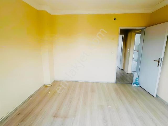 Atakent Mh. Afet Evlerinde 2 + 1 Satılık Daıre