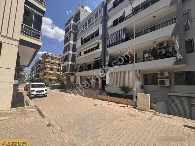 Atakent Yalı Mahallesinde Full Tadilatlı 3+1 Kiralık Daire